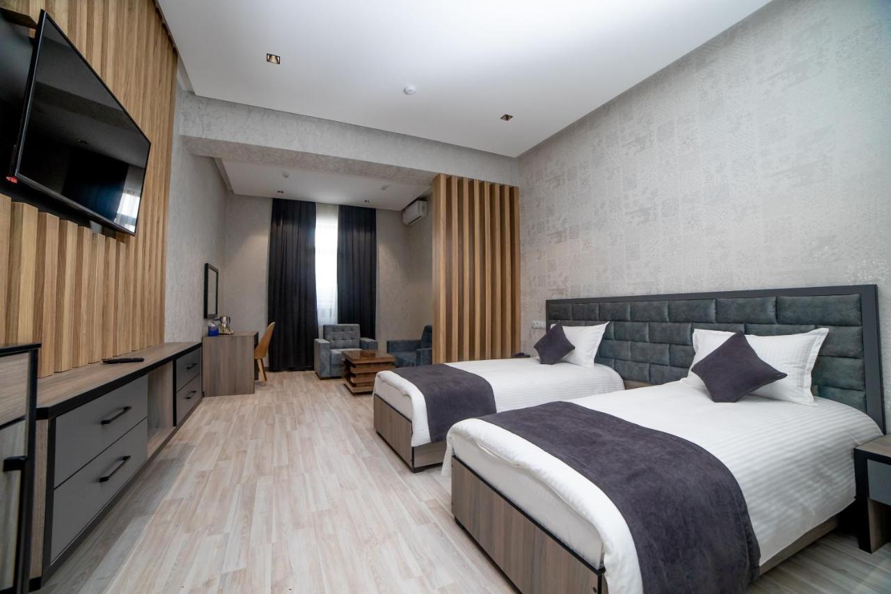 Hotel New York Tashkent Esterno foto