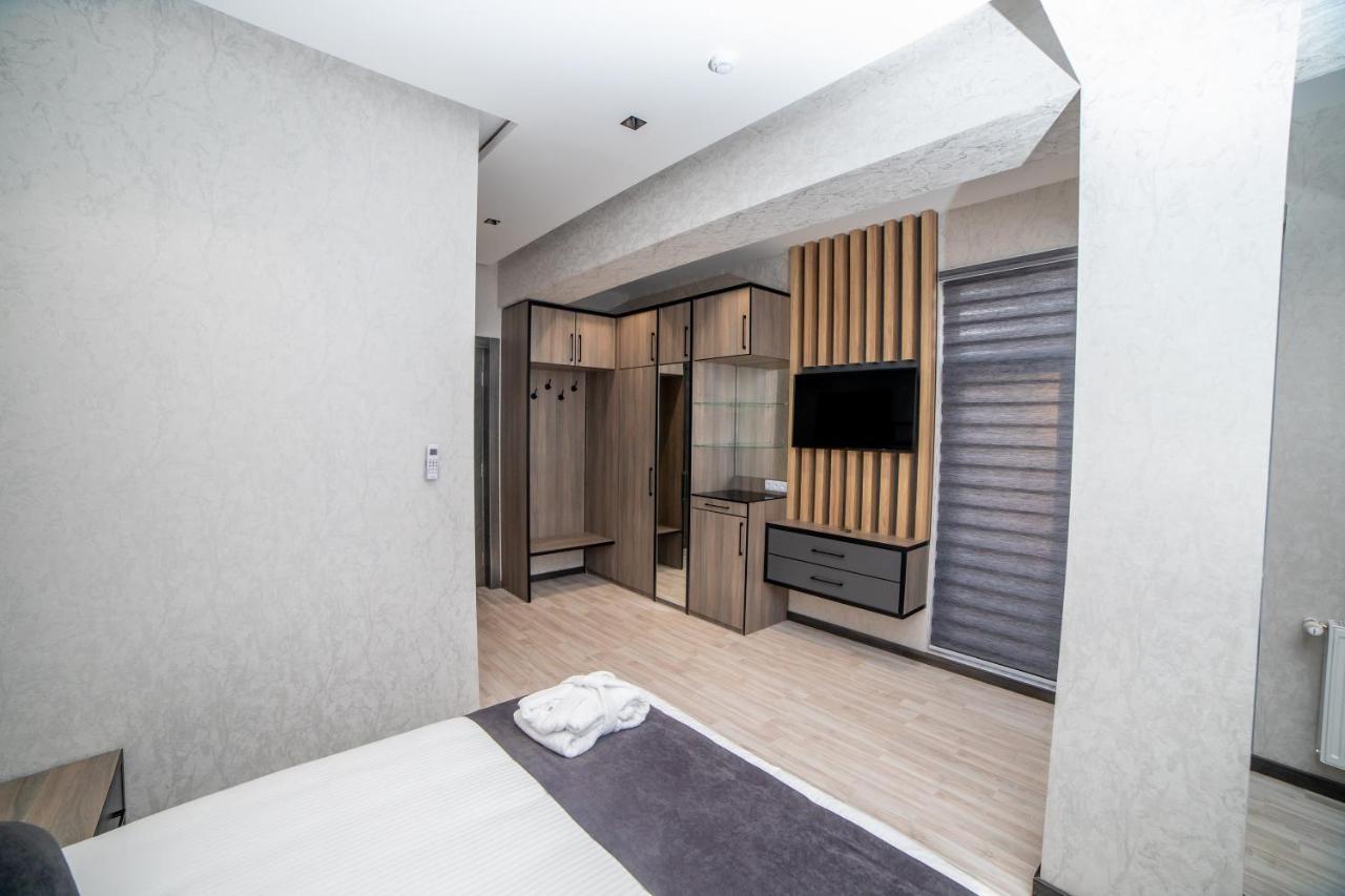 Hotel New York Tashkent Esterno foto