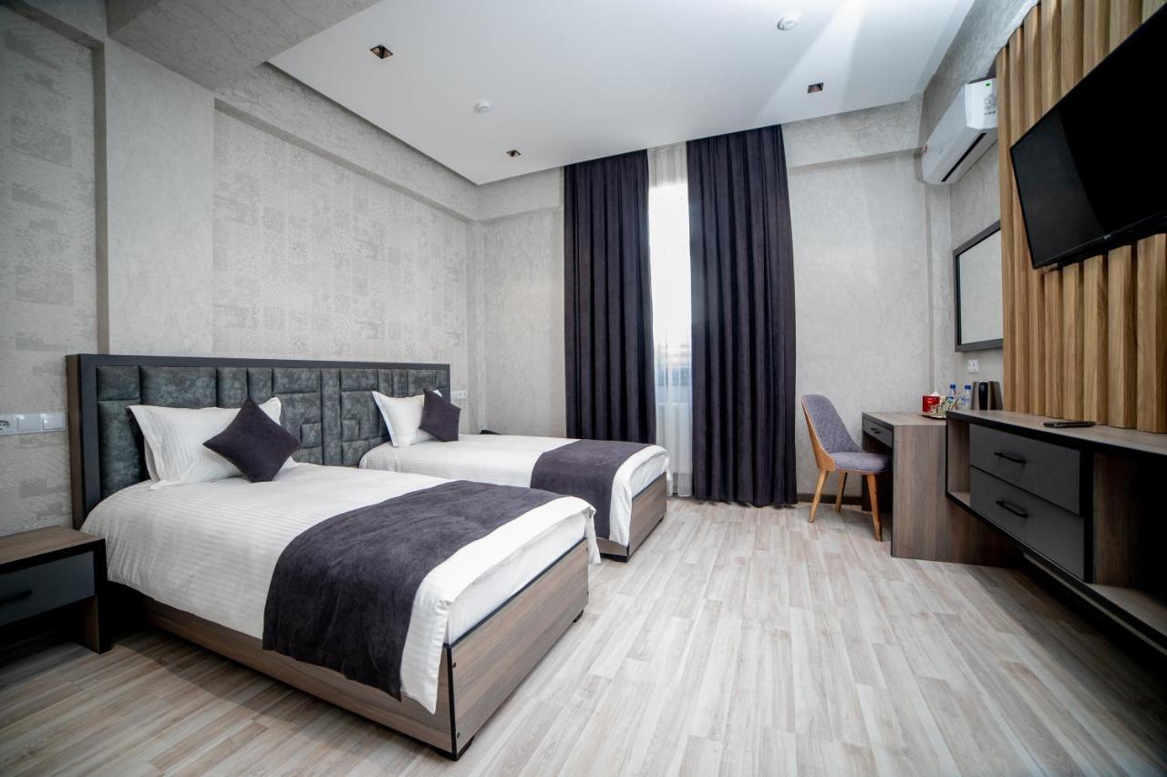 Hotel New York Tashkent Esterno foto
