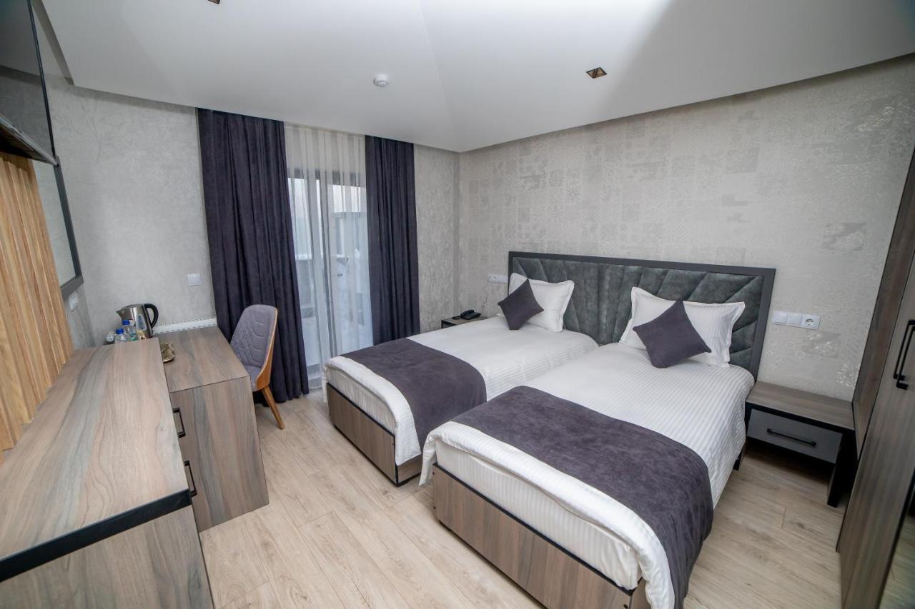 Hotel New York Tashkent Esterno foto